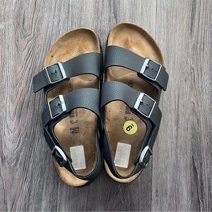 Men’s Birkenstock Milano Crosstown in color Oiled Leather, size 42EU/9-9.5